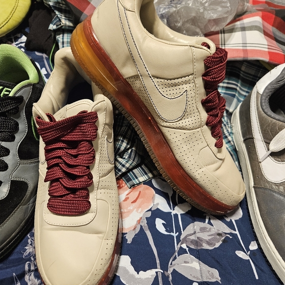 Air Force One - Picture 3 of 4